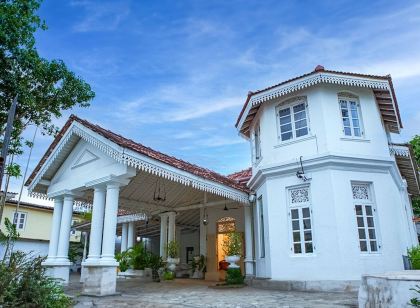 Beverly Villa
