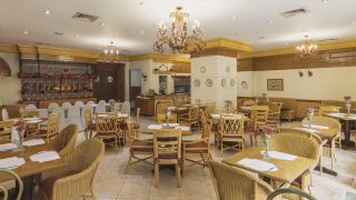tiara-oriental-hotel