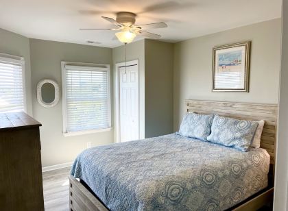 Emerald Isle at it's best at Sea Maiden West!! Renovated BEACHFRONT home!!