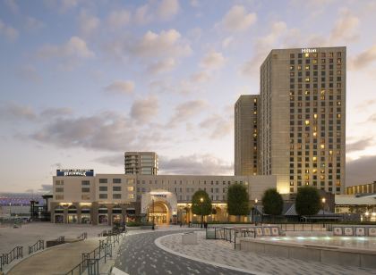 Hilton New Orleans Riverside