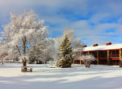 Distinction Mackenzie Country Hotel