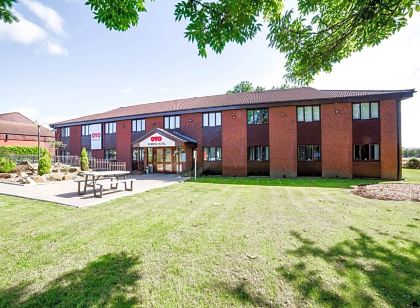 OYO Sunrise Hotel, A46 N Leicester