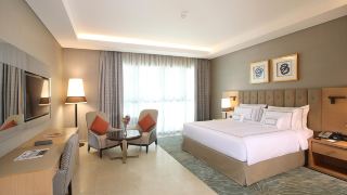grand-cosmopolitan-hotel