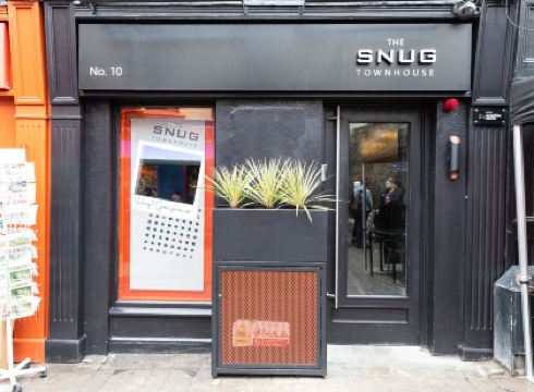 The Snug Townhouse