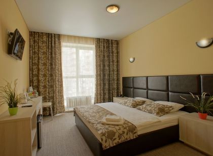 Hotel Marton Volga