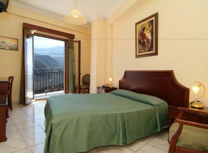 Hermes Delphi Hotel