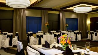 doubletree-by-hilton-hotel-cleveland-downtown-lakeside