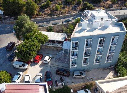 Minerva Port Hotel