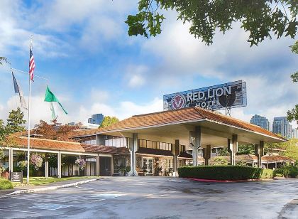 Red Lion Hotel Bellevue