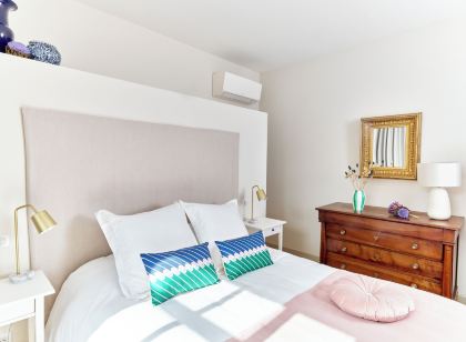 Château de la Piscine - Appartements dans le Mas au coeur d'un grand parc arboré