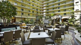 embassy-suites-by-hilton-fort-lauderdale-17th-street