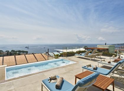 De Bonart Naples, Curio Collection by Hilton