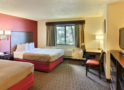 Blossom Hotel & Suites Traverse City