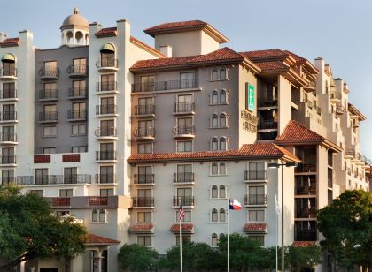達拉斯沃斯堡國際機場南希爾頓Embassy Suites飯店
