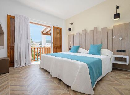 azuLine Apartamentos Can Sansó