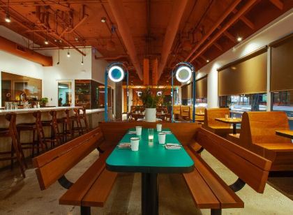 Gateway Hotel Santa Monica