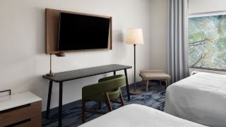 fairfield-inn-and-suites-lake-geneva