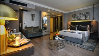 the-wings-hotels-neva-palas