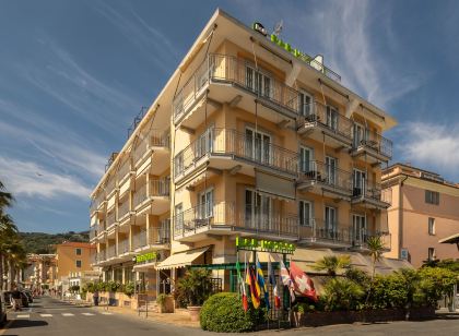 B&B Hotel Diano Marina Palace