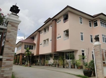 กลางเมือง ริเวอร์โฮม