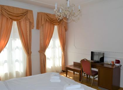 Hotel Renesance Krasna Kralovna