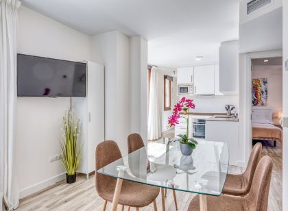 Apartamentos Donato by Croma