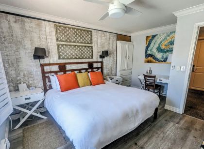 Capitola Hotel