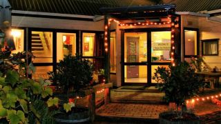 tasman-bay-backpackers
