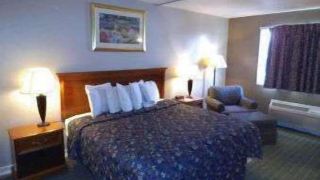 days-inn-by-wyndham-west-branch-iowa-city-area