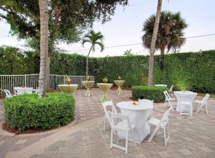 Hilton Naples