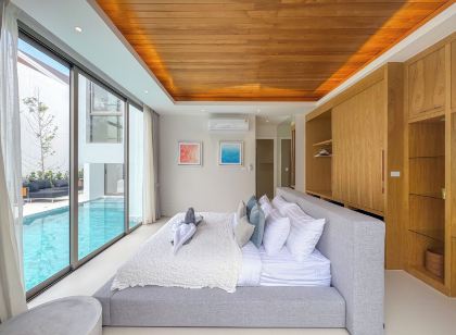 Luxury 3BR Pool Villa PrideLux 4 L10