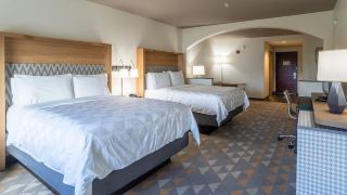holiday-inn-hotel-and-suites-beaufort-at-highway-21-an-ihg-hotel