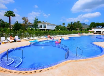 Las Gaviotas Suites Hotel & Spa