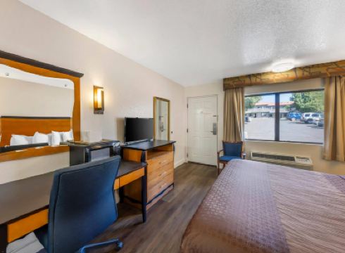 Rodeway Inn at Nevada State Capitol