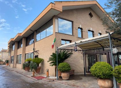 Euro House Inn Airport