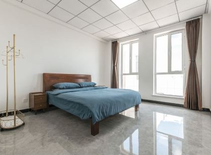 二連浩特市五間房民宿(蘇尼特街分店)