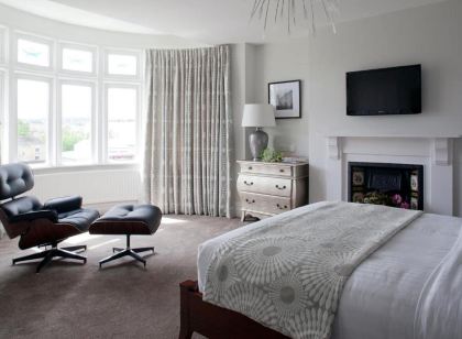 2 Crescent Gardens Guest House