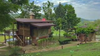 pakchong-family-home