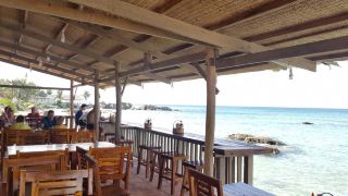 free-beach-resort