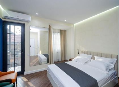 Latorre Hotel