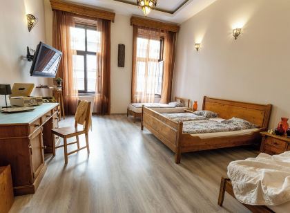 Friends Hostel & Apartments