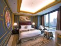 lake-hotel