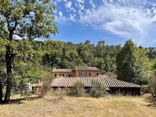 La Bastide du Baou Over view