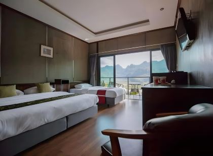 Blue Mountain Phangnga Resort
