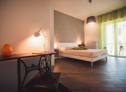 Be Your Home - Guest House Colors