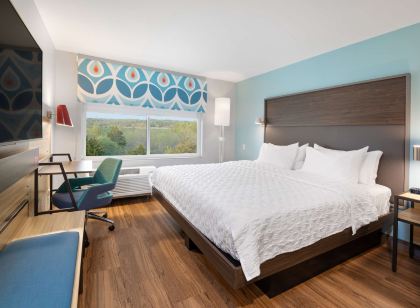 Tru by Hilton Sharonville Cincinnati
