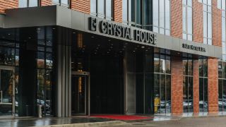 crystal-house-suite-hotel-and-spa