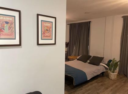 Stylish Retreat - Sleeps 6 Terrace-2Bedroom-Petsok