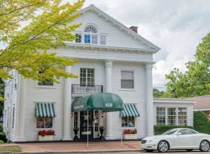 Maplewood Hotel