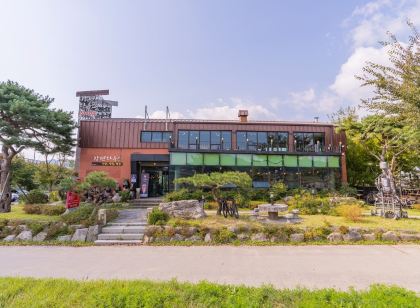 구미 강변하우스펜션